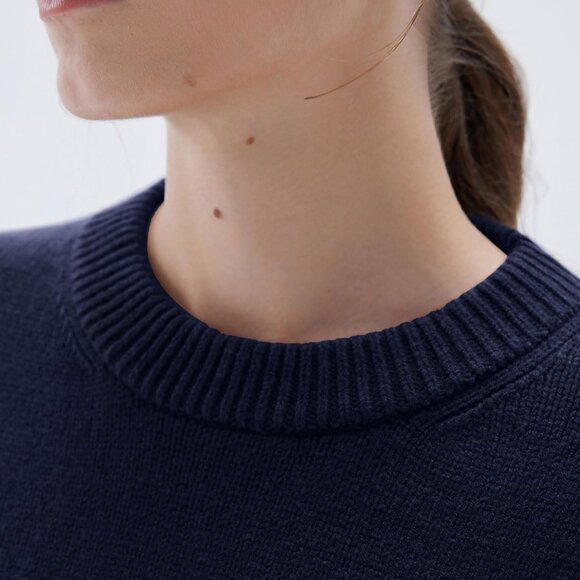 SUUKSESS Cashmere Oversized Navy Blue Crewneck Sweater – Size L – Fall/Winter - Picture 3 of 6